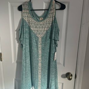 Open Shoulder shirt